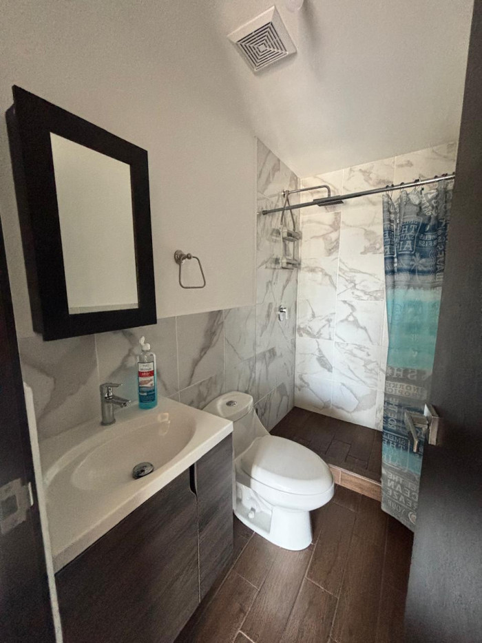 Apartamento en Renta en Miranda, zona 12 - Miniatura 8