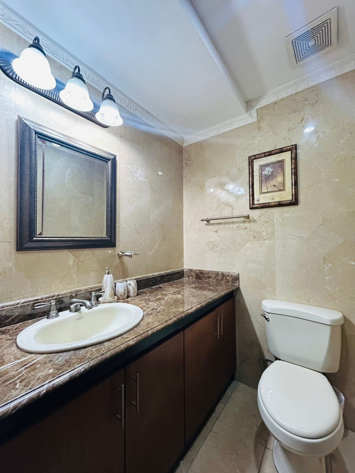 Apartamento amueblado en renta en zona 13 con vista — foto 5