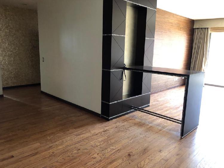 Venta de amplio apartamento, Edificio Plenum zona 14 - Image 4