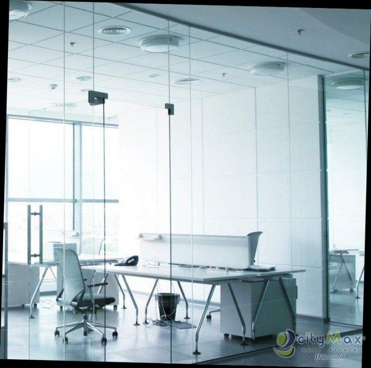 EN RENTA Local Comercial de 82m2 en Zona 10 - Miniatura 8