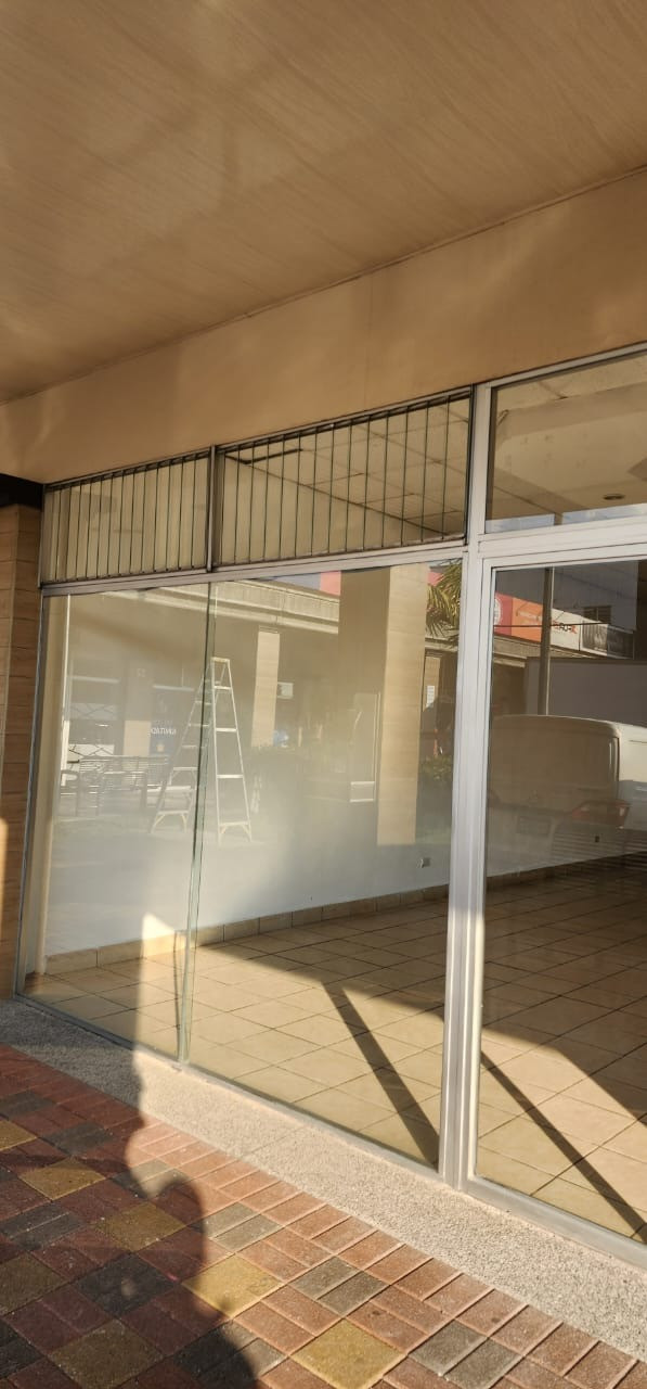 LOCAL EN #RENTA EN VILLA NUEVA - Image 1