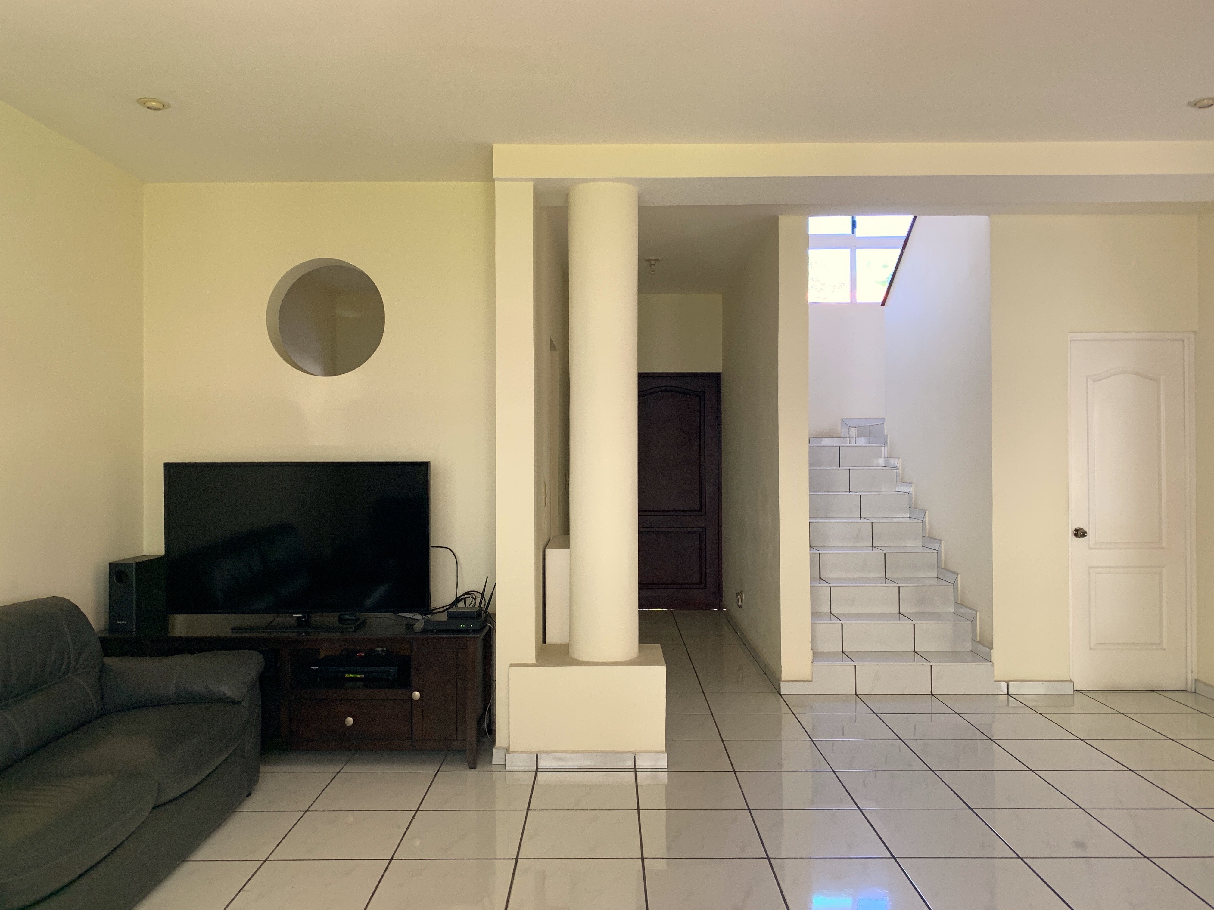 Santa Elena, res. privado, casa en venta o alquiler. - 3