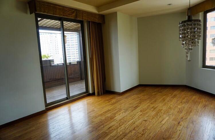 Venta de amplio apartamento, Edificio Plenum zona 14 - Miniatura 12