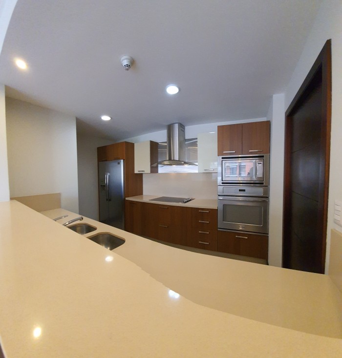 Alquilo Apartamento con 160Mts en Tiffany Zona 14 - Image 5