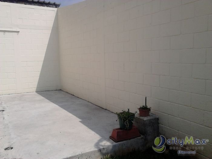 LINDA CASA EN VENTA ZONA 16 LA MONTAÑA - Miniatura 7