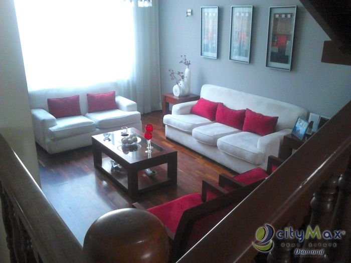 LINDA CASA EN VENTA ZONA 16 LA MONTAÑA - Miniatura 4
