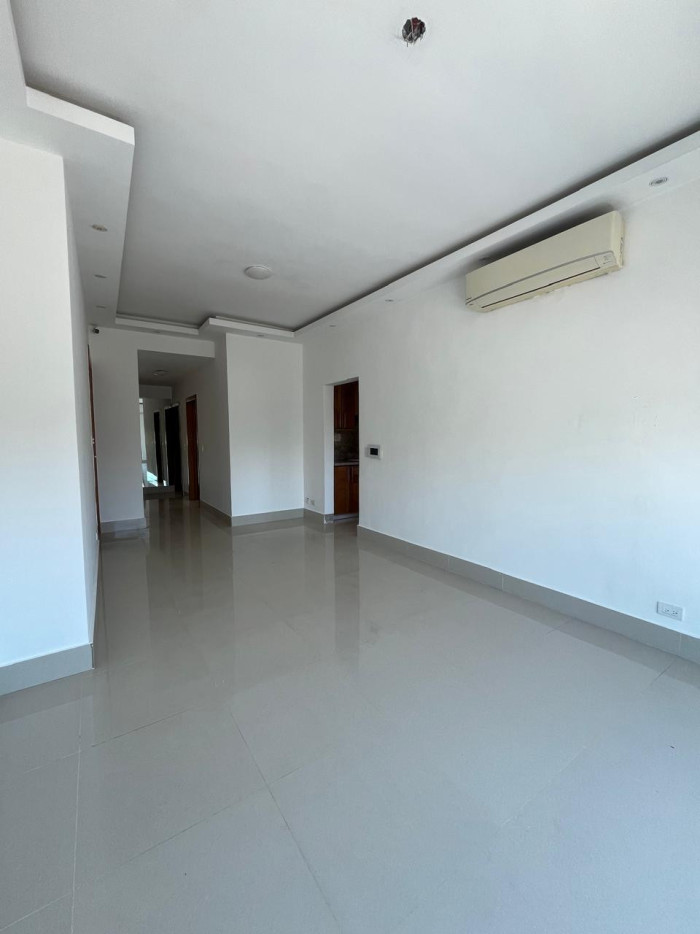 En Alquiler Apartamento de 2 Hab en Mirador Norte