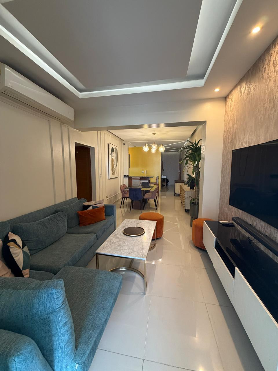 Apartamento en Renta Amueblado en Evaristo Morales Santo Domingo