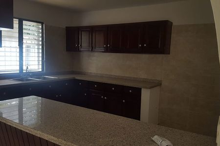 Casa de venta de dos niveles — foto 8