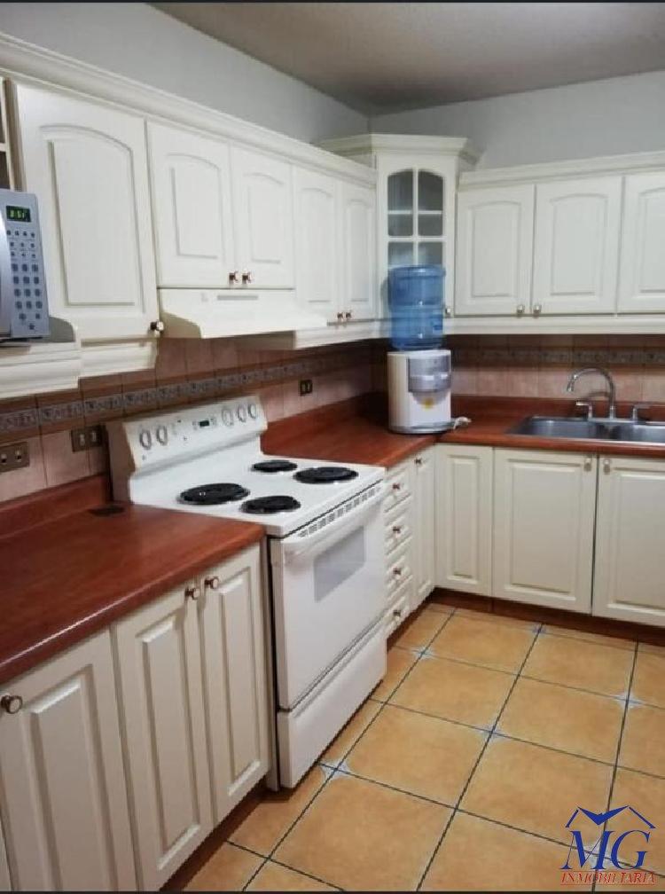 APARTAMENTO EN RENTA ZONA 14 — foto 4