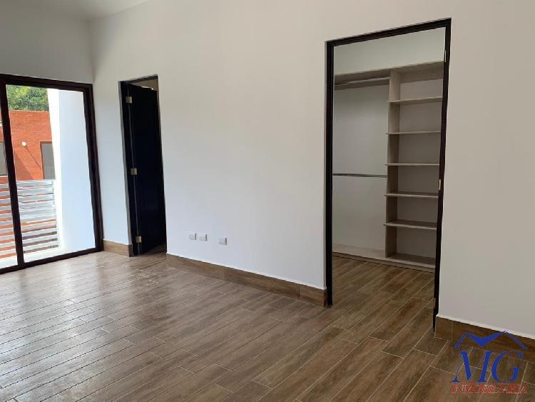 VENDO CASA EN ZONA 16