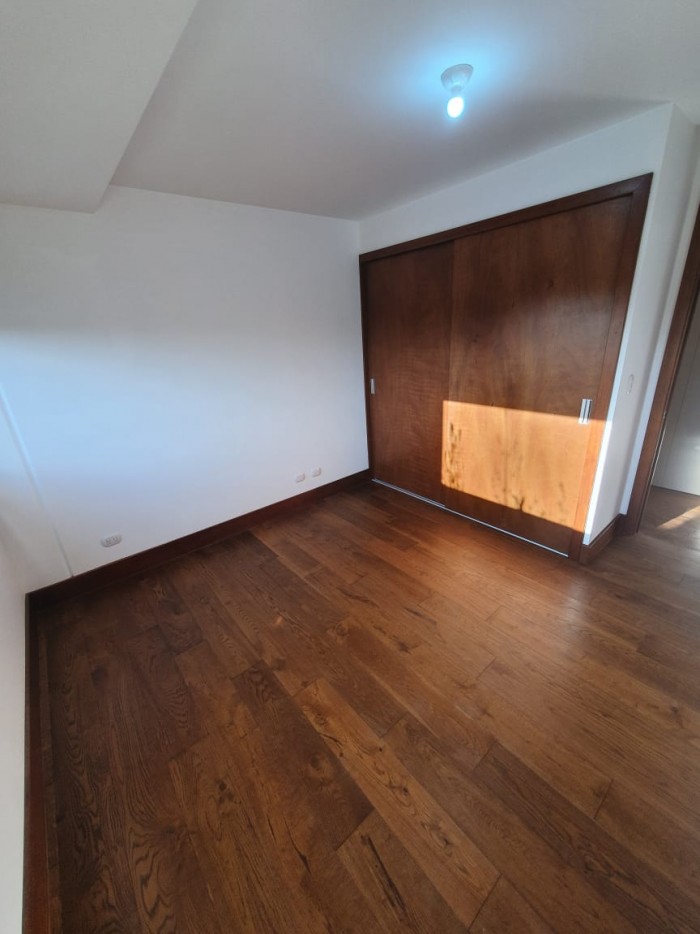 Lindo Apartamento en Colonia Exclusiva zona 15 - Miniatura 7