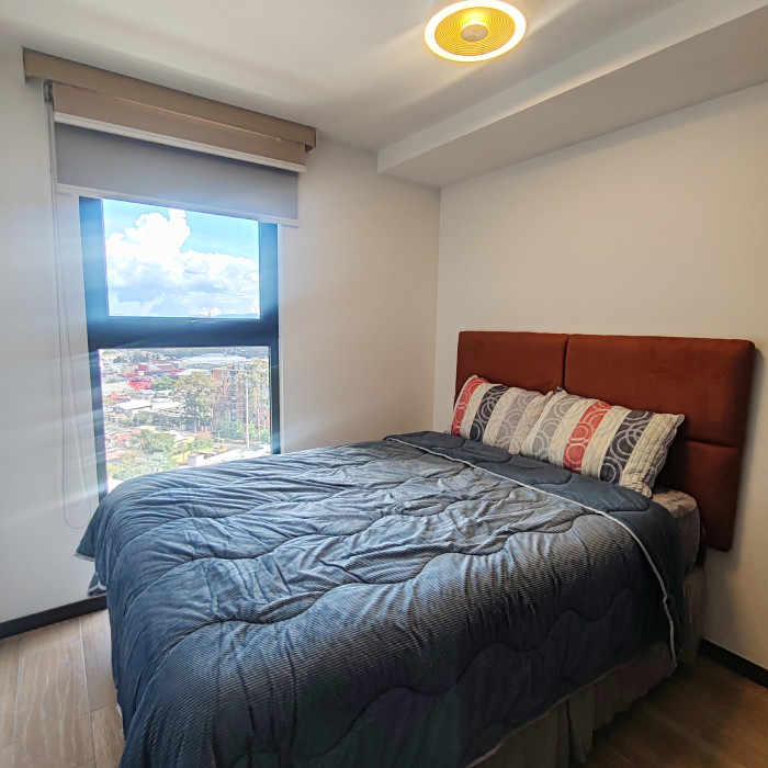 Apartamento Amueblado en Renta en Zona 11 Altaire - Miniatura 10