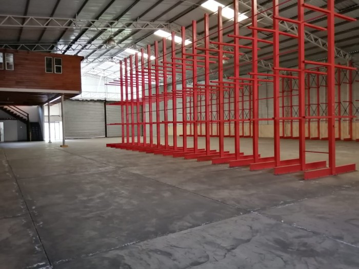 Bodega en renta en zona 5 Calzada la Paz - Image 2