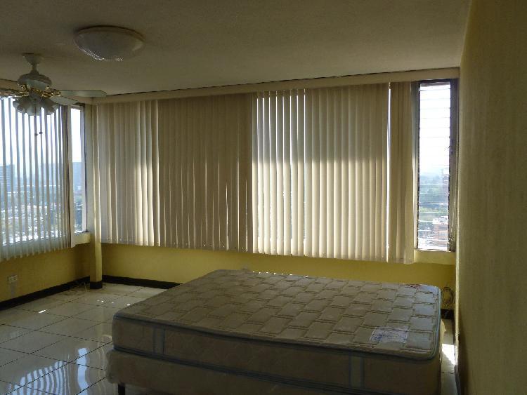 APARTAMENTO EN RENTA, ZONA 9 — foto 9