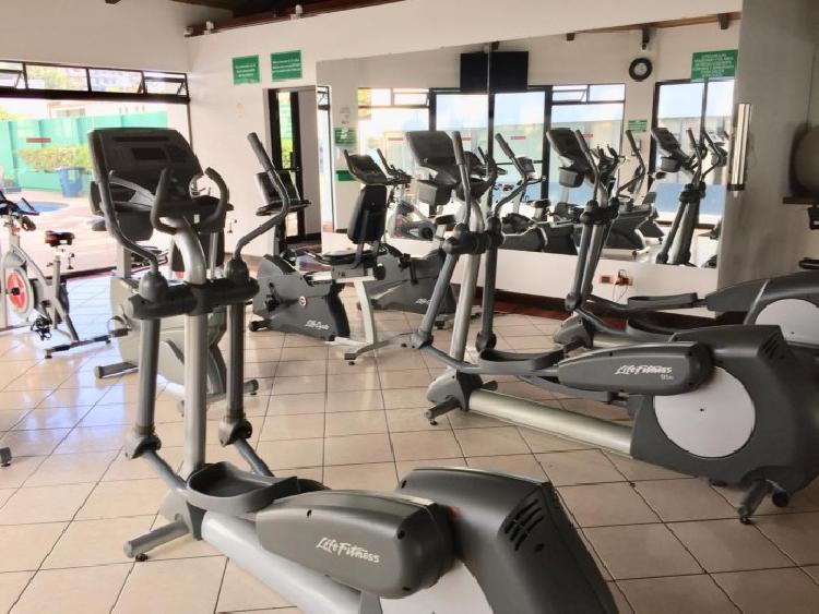 Rento hermoso apartamento en zona 14. — foto 9