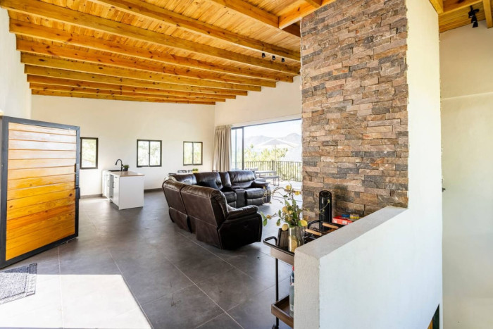 Hermosa Villa en venta en Constanza, La Vega RD - 3