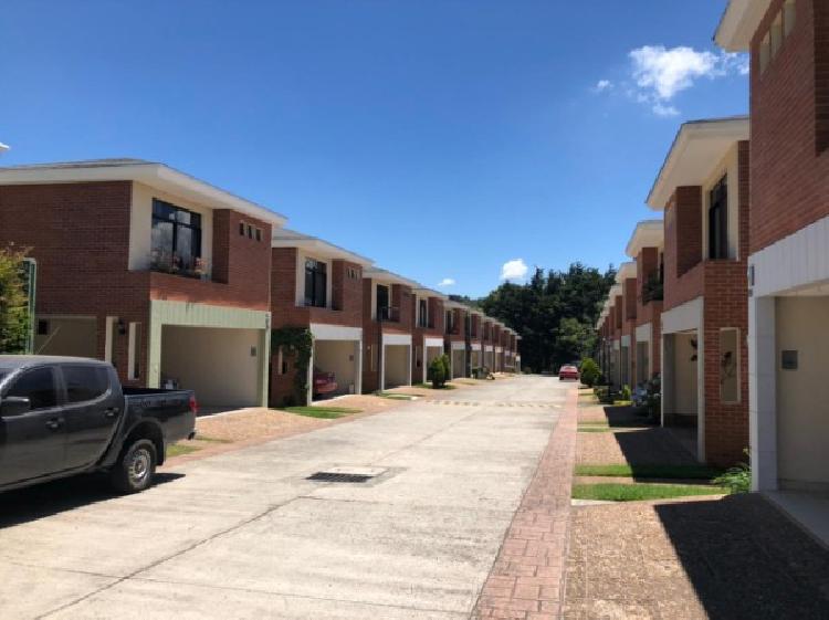 CASA EN VENTA EN VILLAS CAMPESTRES 1