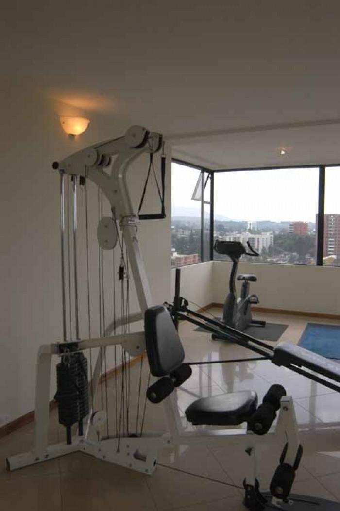 Apartamento amueblado en zona 10 Guatemala - Miniatura 6