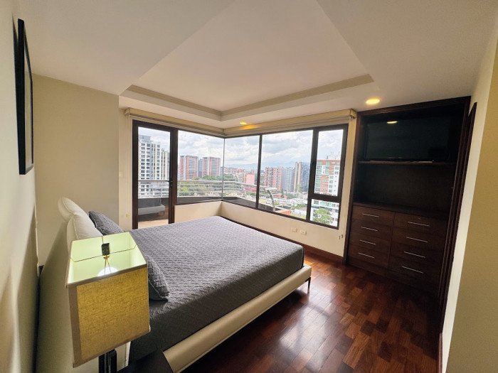 Apartamento amueblado en Alquiler en Zona 10 Guatemala - Miniatura 17