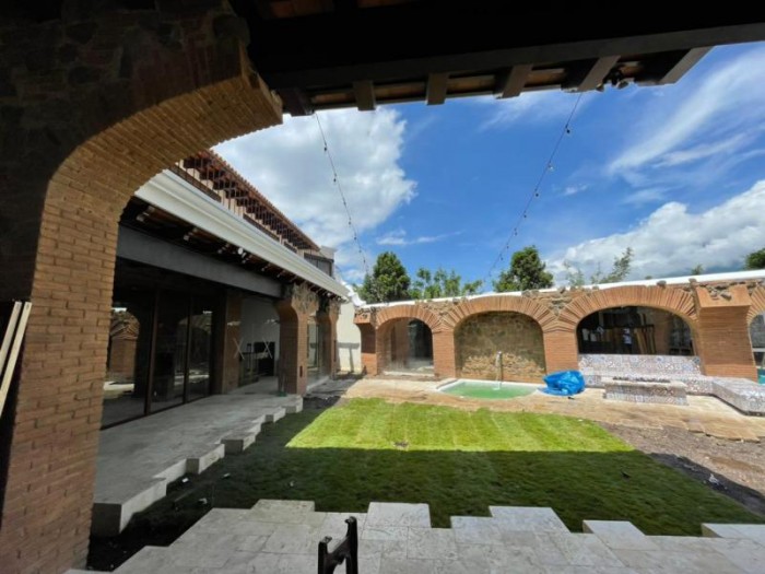 Terreno en Venta en Hacienda del Comendador - 1