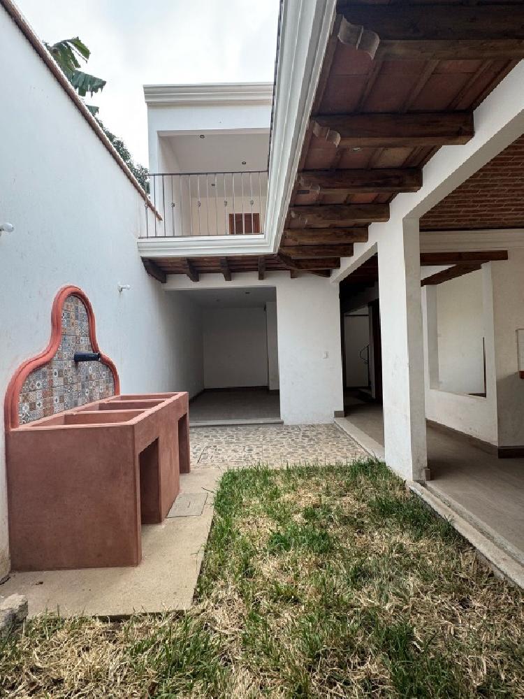 SE VENDE CASA DE ESQUINA EN ANTIGUA GUATEMALA — foto 7