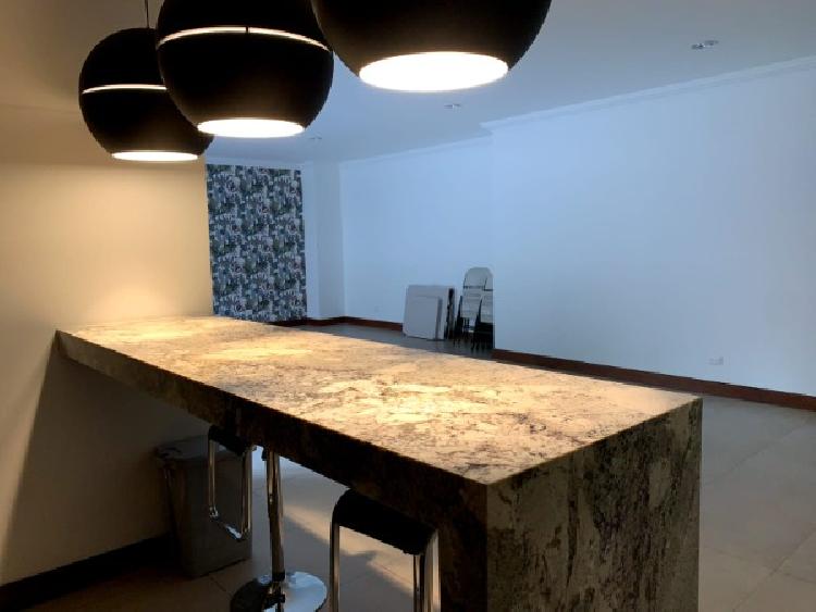 APARTAMENTO EN RENTA EN ZONA 10 — foto 2
