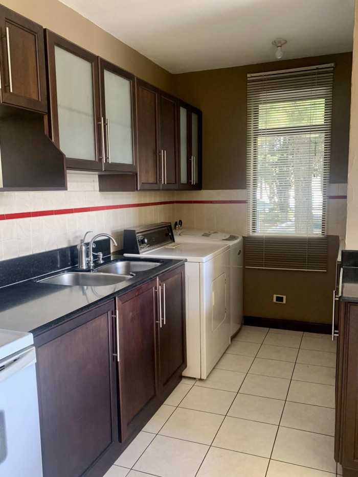 Apartamento en venta Vista al Bosque, zona 15. - Miniatura 7
