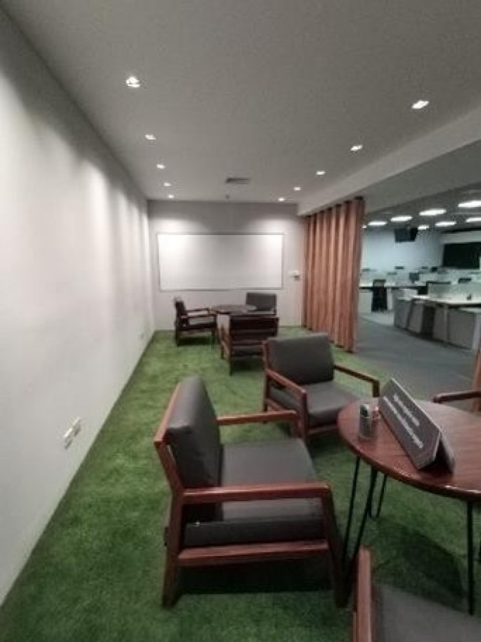 Edificio comercial en Alquiler en Zona 9 Guatemala - Miniatura 6