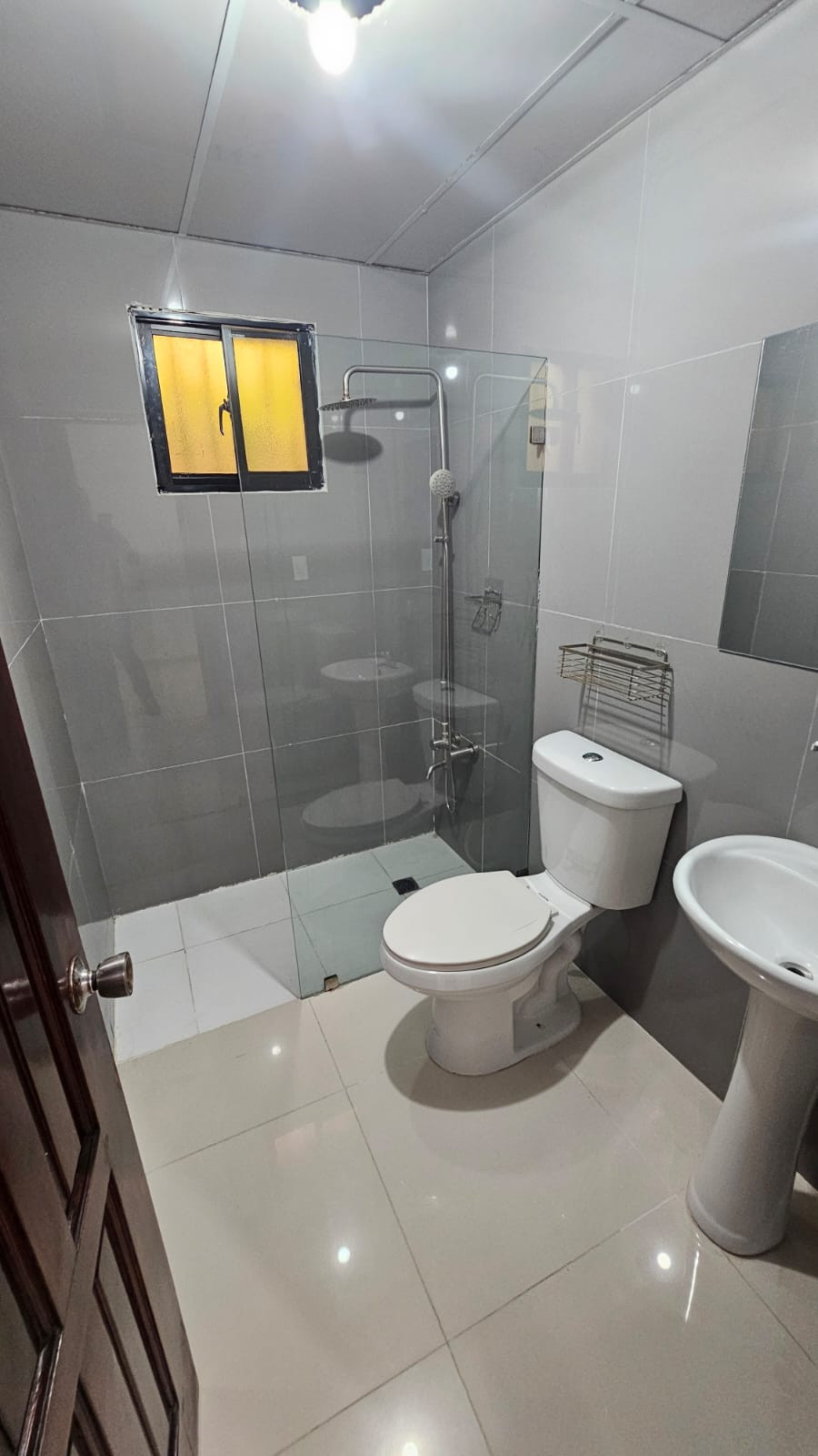 APARTAMENTO EN ALQUILER EN LA CASTELLANA 1ER NIVEL — foto 6