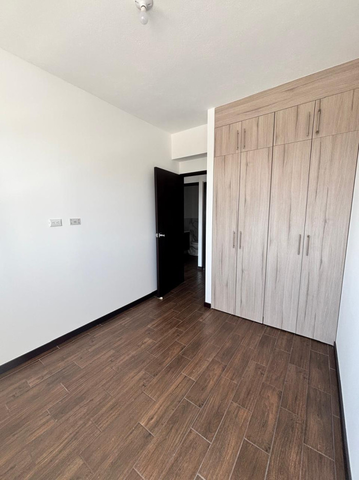 Apartamento en Renta en Miranda, zona 12 - Image 4