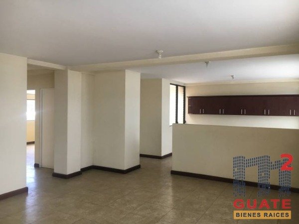 Apartamento de 110 m2 de construcción en Renta, Zona 10