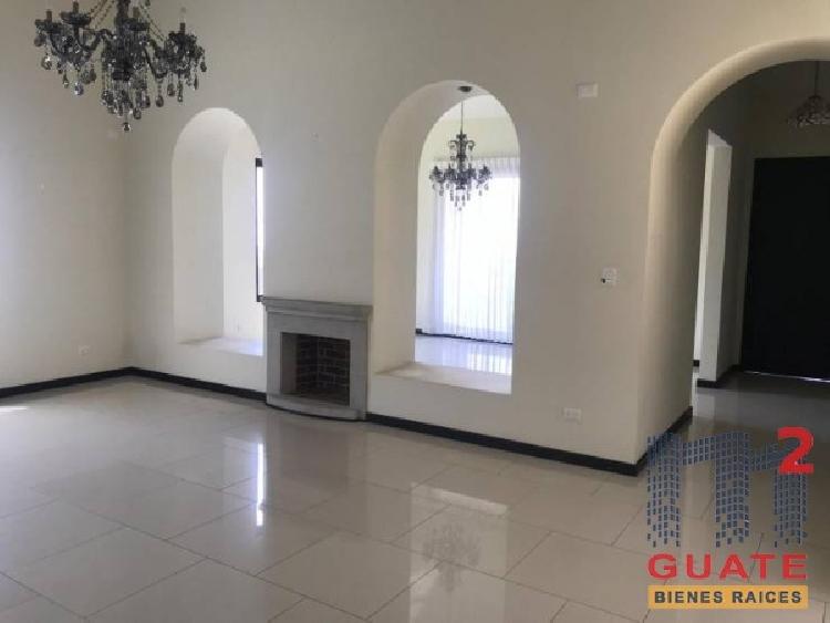 Casa de 425 m2 de construcción en Venta, Carretera Salv