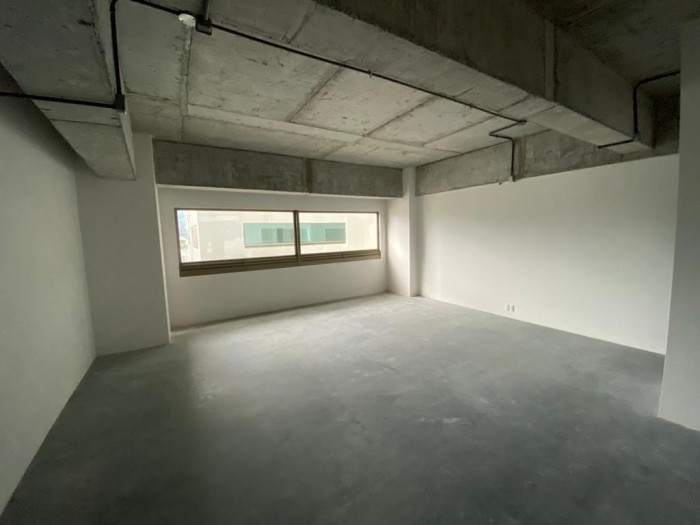 ZONA 10. VENDO o RENTO OFICINA NUEVA EN TORINO — foto 2