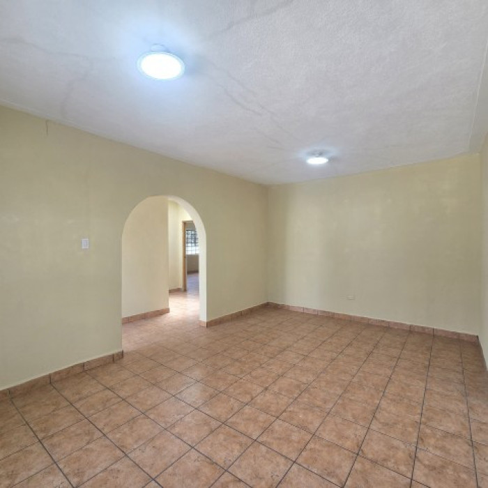 Casa en Renta para Negocio u Oficinas Zona 12 Guatemala — foto 13