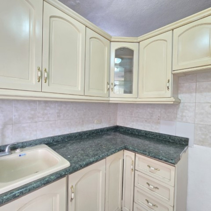 Casa en Venta Lomas de San Jacinto Zona 10 de Mixco - Image 4