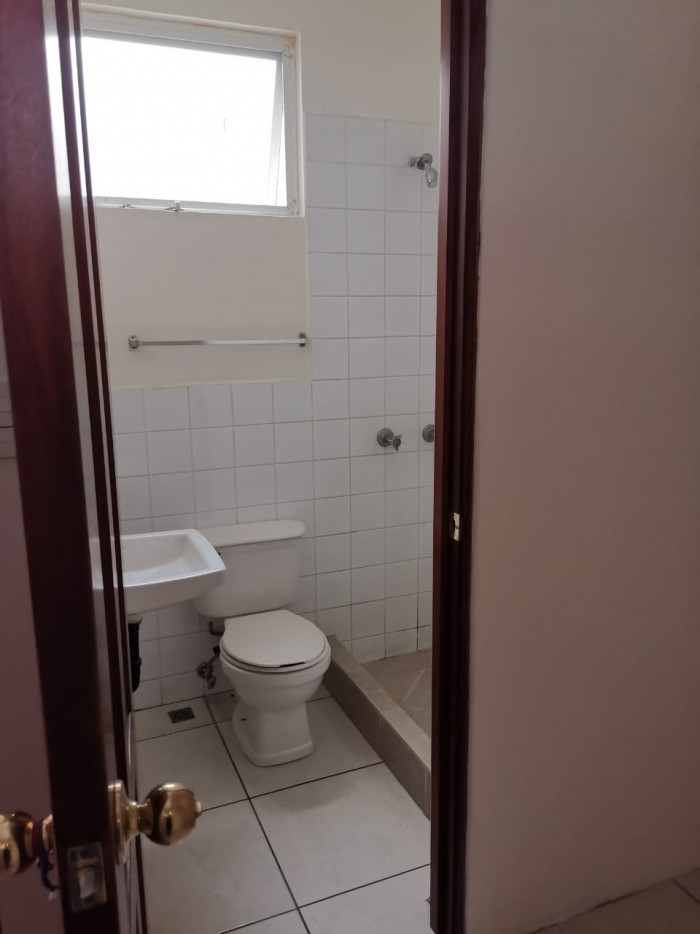 Casa en Venta y Renta Cañadas de Elgin Zona 13 - Miniatura 8