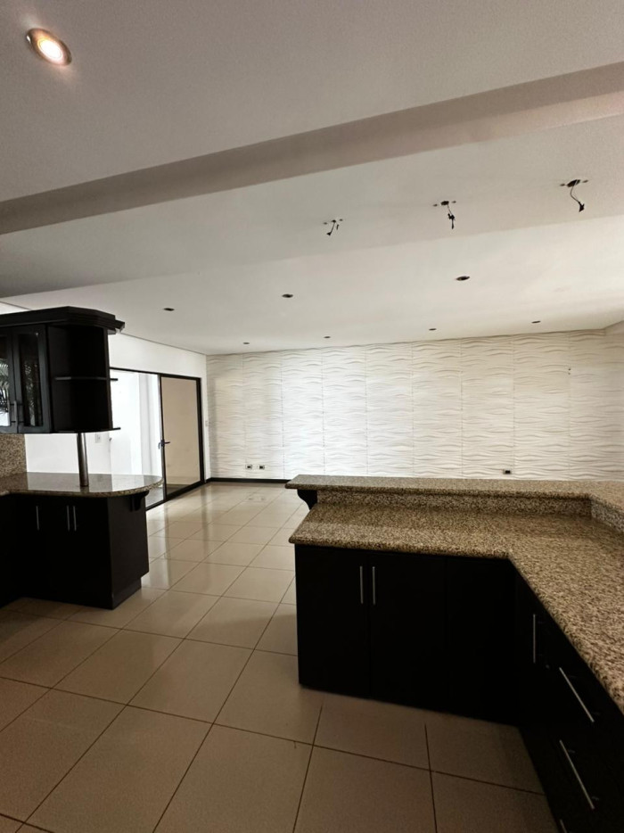Hermosa Casa en Venta en Pozos de Santa Ana - 15