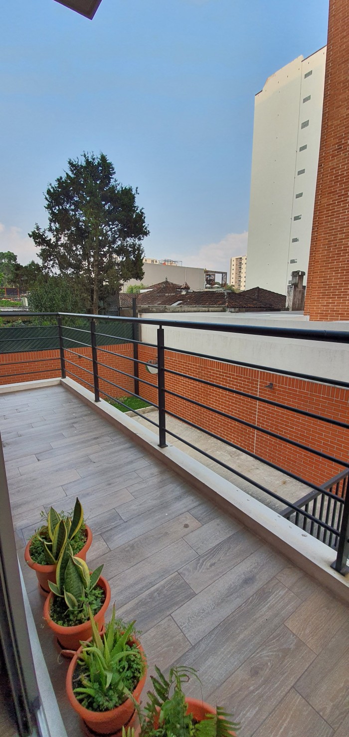 Apartamento en Venta Zona 14 cerca Hospital La Paz - Miniatura 6