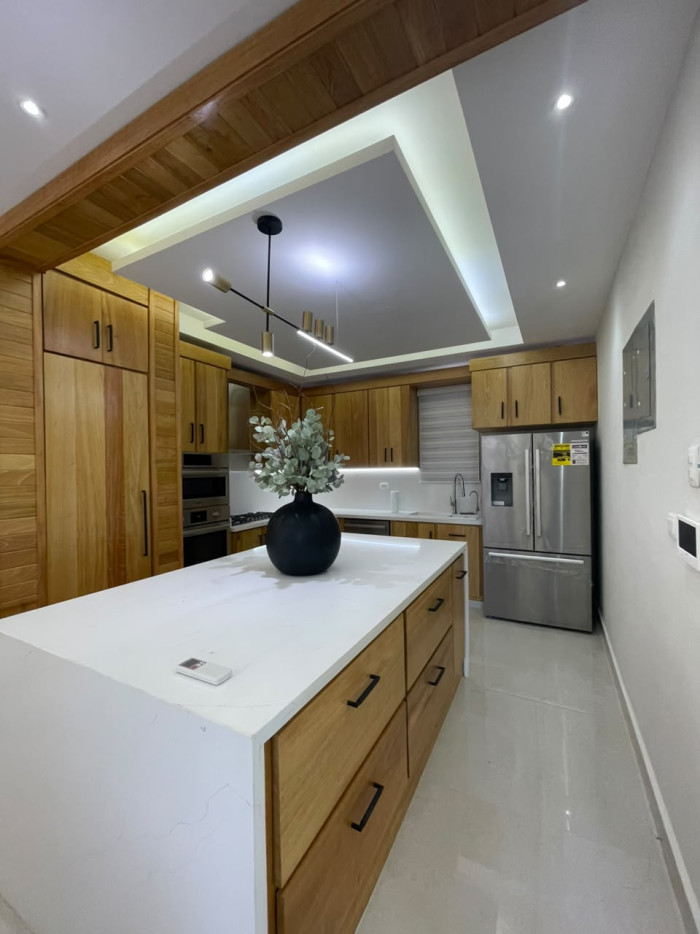 VENTA DE CASA AMUEBLADA EL DORAL CORONA PLAZA — foto 3