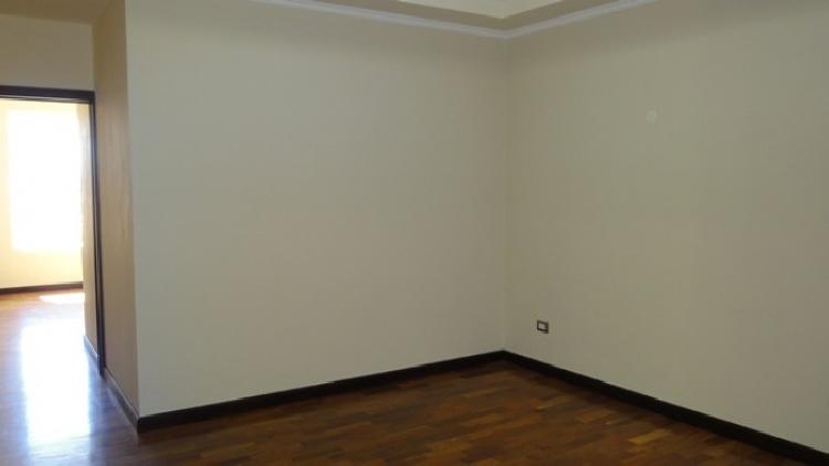 CASA EN RENTA DOS NIVELES, ZONA 15 — foto 6