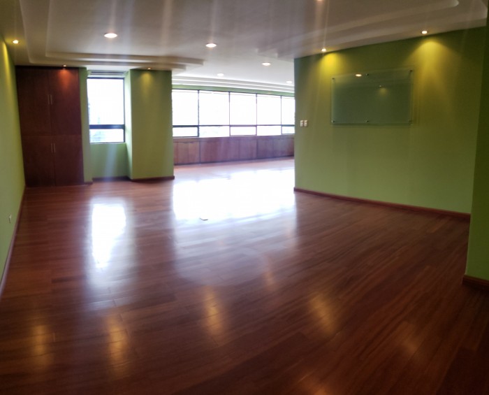 Nivel completo de Oficinas en alquiler en zona 10 - Image 5