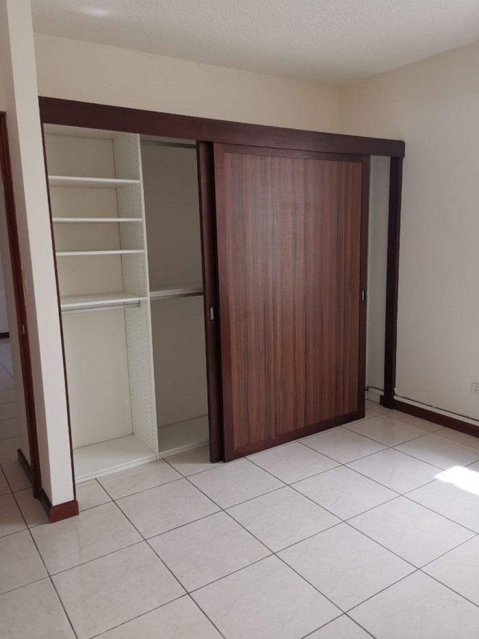 Casa en Venta y Renta Cañadas de Elgin Zona 13 - Miniatura 14