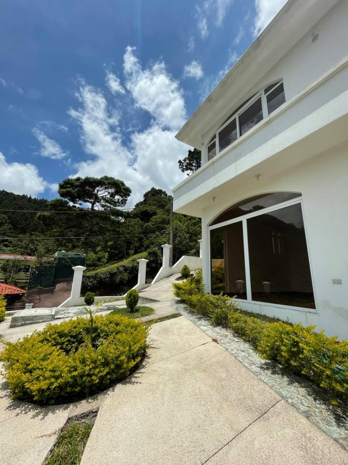 VENTA CASA NUEVA ESTILO GRIEGA VISTA ESPECTACULAR