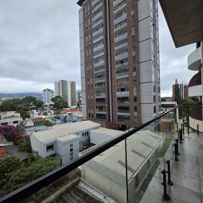 Apartamento nuevo en renta Kona Zona 10 Guatemala — foto 4