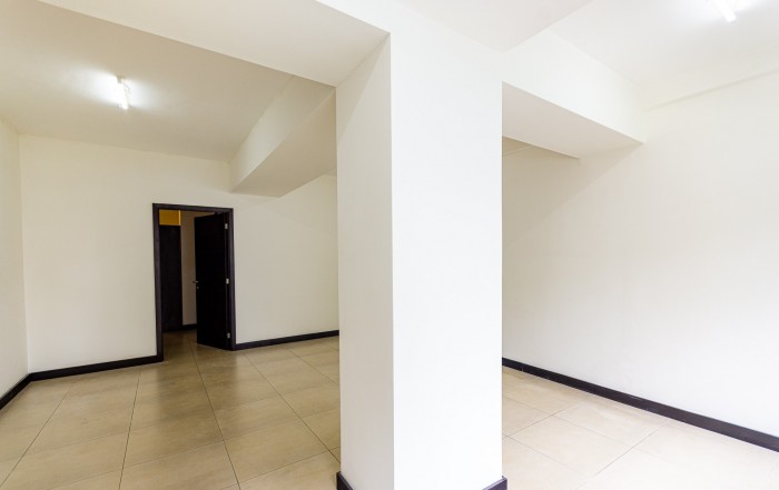 Rento local comercial en zona 14 — foto 6