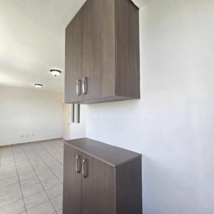 Apartamento en Renta San Cristóbal Zona 8 Mixco - Image 4