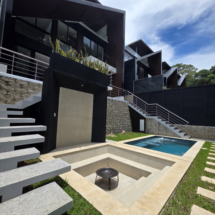 Casa o Villa en Venta en Laguna El Pino Santa Rosa
