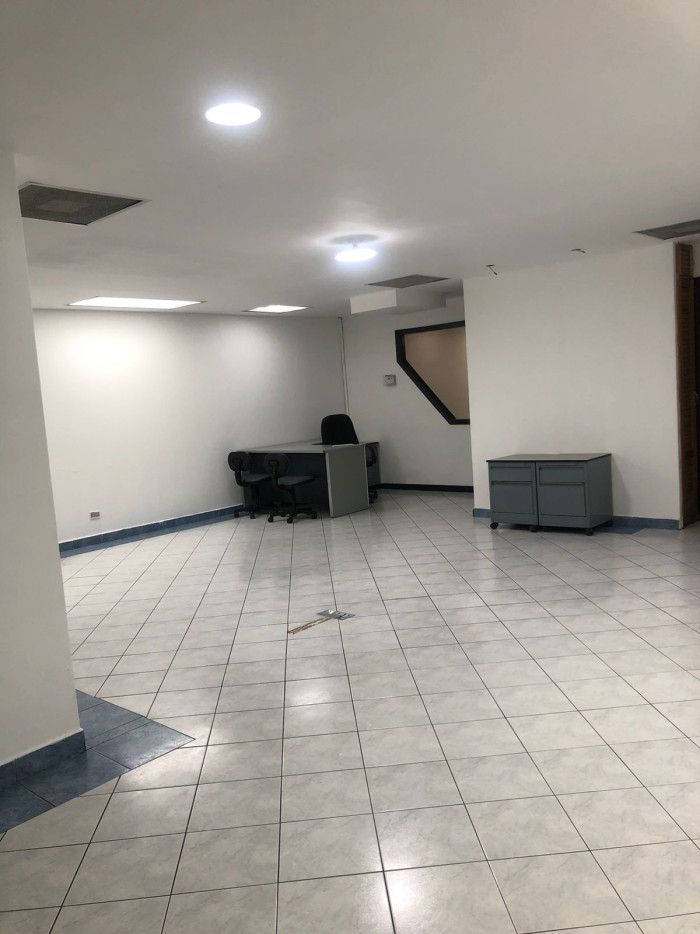 Plus Real Estate renta/vende casa comercial en zona 14 — foto 5