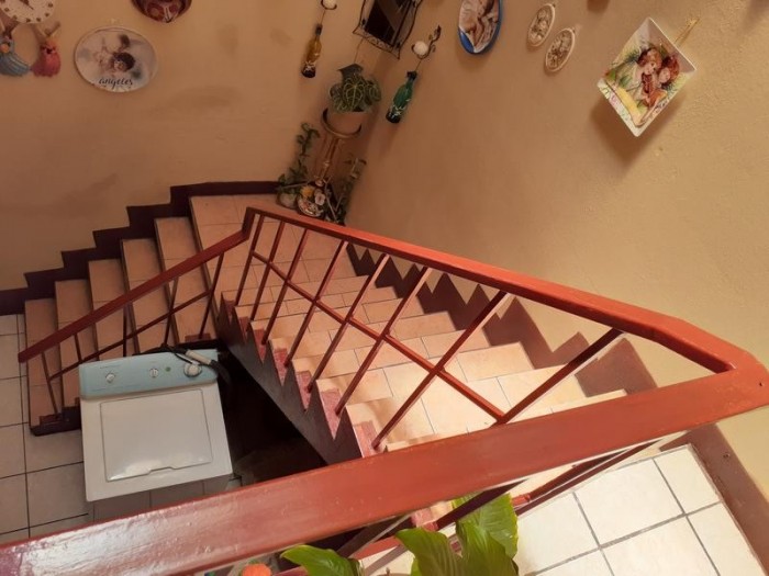 Casa en venta de 3 niveles Zona 12 Ciudad Guatemala - Miniatura 9